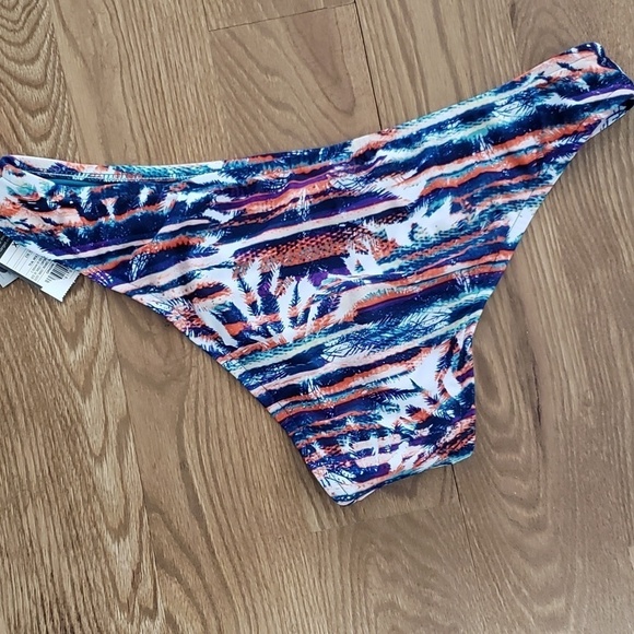 Mossimo swim bottom. Hipster style - Picture 2 of 3